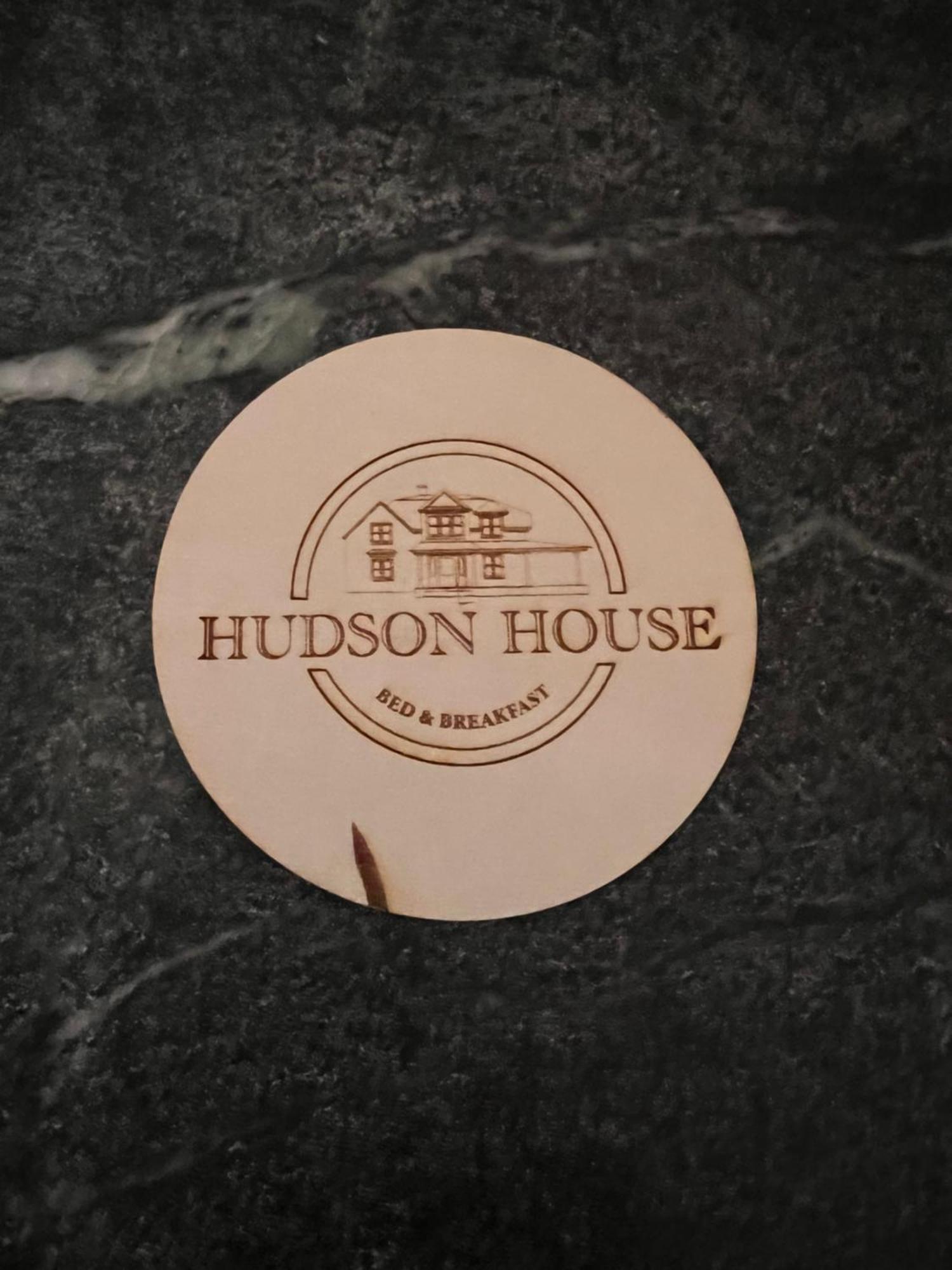 Hudson House Bed And Breakfast Wheatland Buitenkant foto