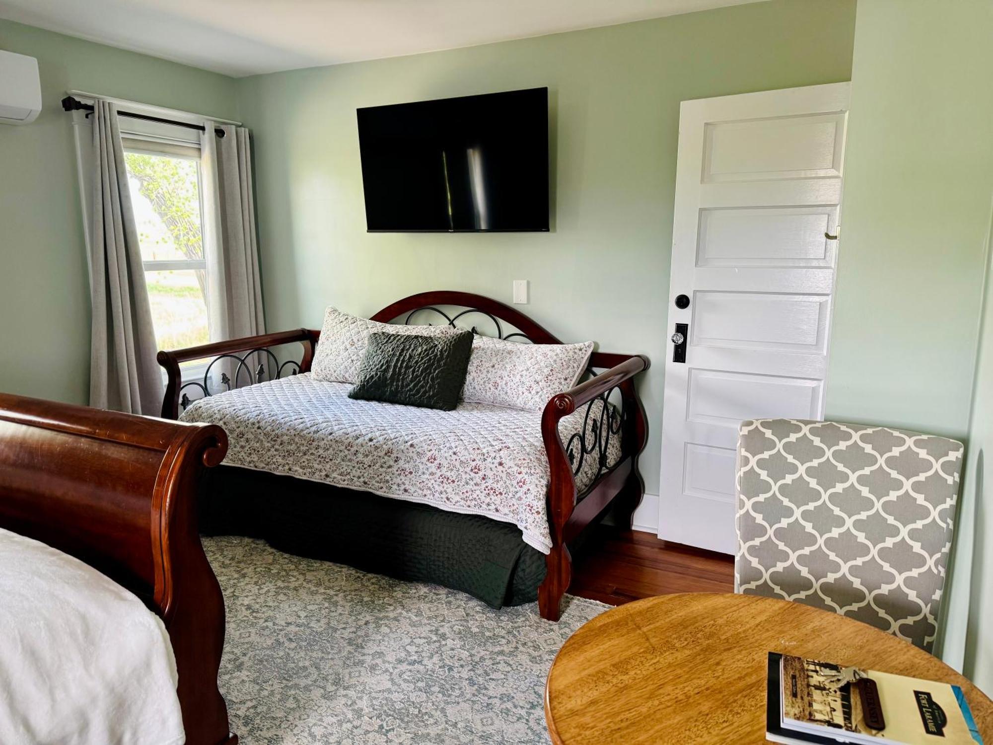 Hudson House Bed And Breakfast Wheatland Buitenkant foto